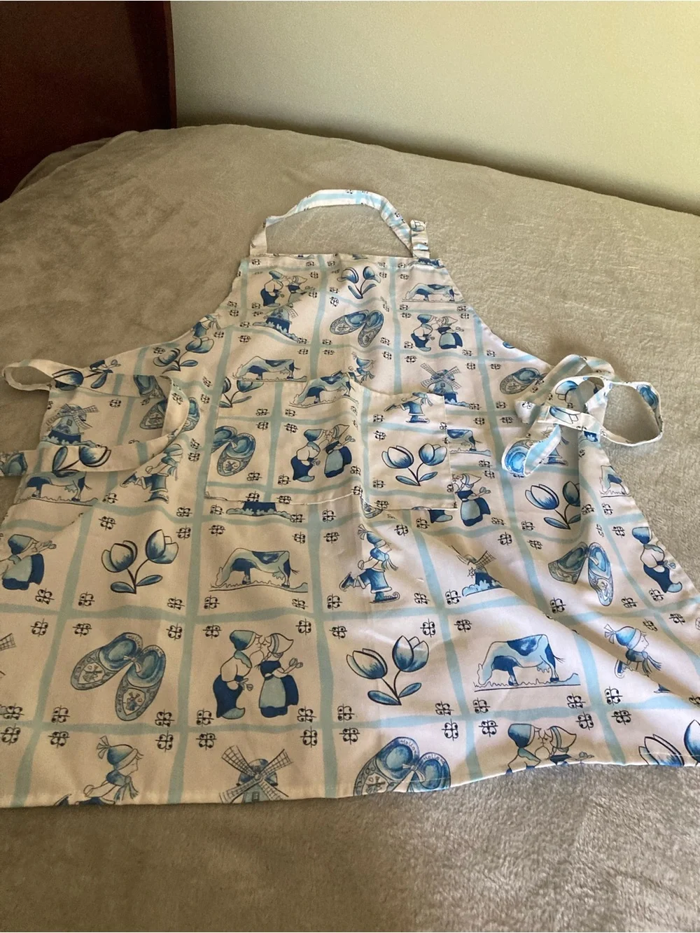 Classic Blue & White Tulip Print Kitchen Apron